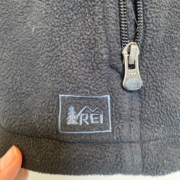 REÍ Women's Vest Black size XLarge - Picture 3 of 5